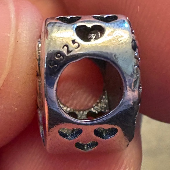 Pandora heart with a wing charm - Picture 3 of 3